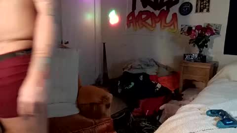 Snapshot of trillnonymau5 chatting on December 2024 06:22:02 AM trillnonymau5 online show from December 2024 06:22:02 AM