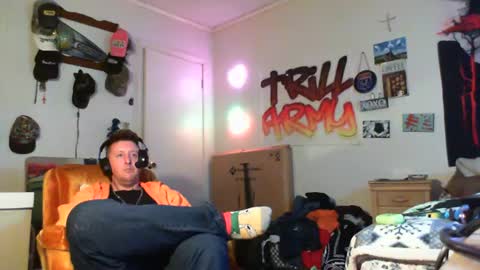 Snapshot of trillnonymau5 chatting on January 2025 11:30:01 PM trillnonymau5 online show from January 2025 11:30:01 PM