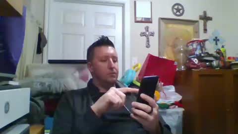 Snapshot of trillnonymau5 chatting on January 2025 03:26:02 AM trillnonymau5 online show from January 2025 03:26:02 AM