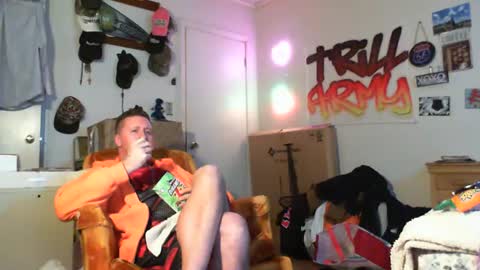 Snapshot of trillnonymau5 chatting on January 2025 06:22:01 AM trillnonymau5 online show from January 2025 06:22:01 AM