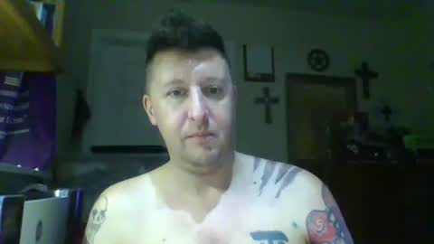 Snapshot of trillnonymau5 chatting on February 2025 05:10:01 AM trillnonymau5 online show from February 2025 05:10:01 AM