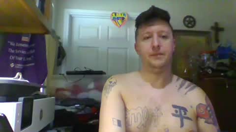 Snapshot of trillnonymau5 chatting on February 2025 10:22:01 PM trillnonymau5 online show from February 2025 10:22:01 PM