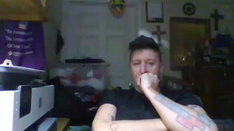 Snapshot of trillnonymau5 chatting on February 2025 04:15:01 AM trillnonymau5 online show from February 2025 04:15:01 AM