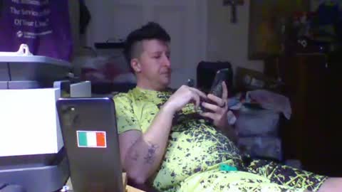 Snapshot of trillnonymau5 chatting on February 2025 02:47:02 AM trillnonymau5 online show from February 2025 02:47:02 AM