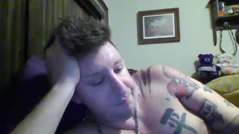 Snapshot of trillnonymau5 chatting on February 2025 02:17:02 AM trillnonymau5 online show from February 2025 02:17:02 AM