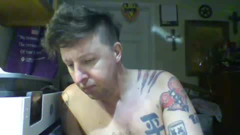 Snapshot of trillnonymau5 chatting on February 2025 04:38:02 AM trillnonymau5 online show from February 2025 04:38:02 AM