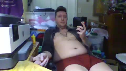 Snapshot of trillnonymau5 chatting on February 2025 03:20:01 PM trillnonymau5 online show from February 2025 03:20:01 PM