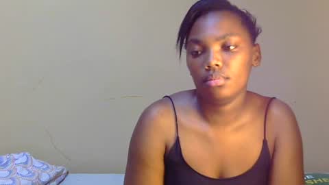 Snapshot of trina_z chatting on July 2026 08:21:01 AM trina_z online show from July 2026 08:21:01 AM