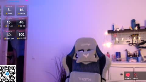 Tina online show from December 2024 09:13:01 PM