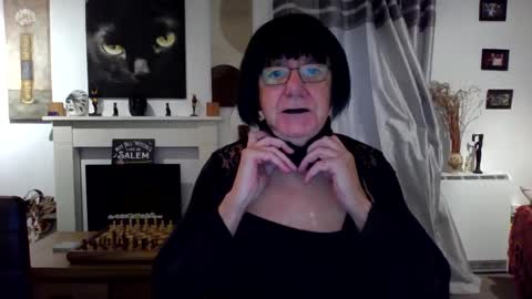 Snapshot of trinity1011 chatting on November 2025 07:29:02 AM trinity1011 online show from November 2025 07:29:02 AM