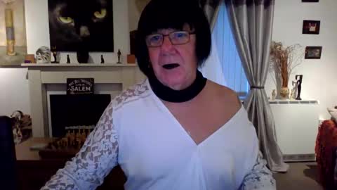 Snapshot of trinity1011 chatting on November 2025 06:57:02 AM trinity1011 online show from November 2025 06:57:02 AM