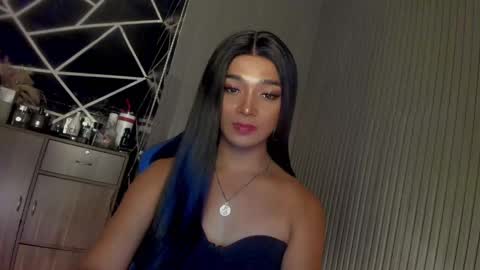 Snapshot of trinityfucksyou chatting on February 2025 03:18:02 PM Ms Ella online show from February 2025 03:18:02 PM