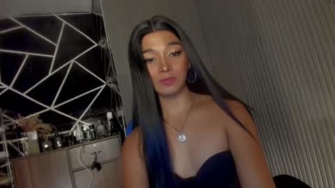 Snapshot of trinityfucksyou chatting on February 2025 07:04:02 PM Ms Ella online show from February 2025 07:04:02 PM