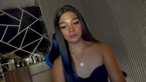 Snapshot of trinityfucksyou chatting on March 2025 03:38:02 PM Ms Ella online show from March 2025 03:38:02 PM