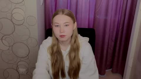 Snapshot of tristaaluarez chatting on February 2026 04:49:02 AM Lana online show from February 2026 04:49:02 AM