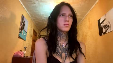  Sofa Im new here and so far I do not take off the panties online show from October 2025 06:12:01 AM