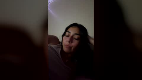 Snapshot of tristianmarie chatting on July 2026 04:18:01 AM tristianmarie online show from July 2026 04:18:01 AM