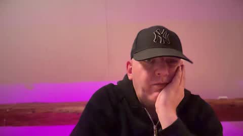 Triton online show from March 2026 04:18:01 AM