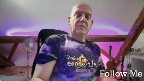 Snapshot of tritonspace chatting on May 2026 03:57:02 AM Triton online show from May 2026 03:57:02 AM