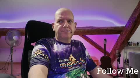 Snapshot of tritonspace chatting on May 2026 04:07:02 AM Triton online show from May 2026 04:07:02 AM