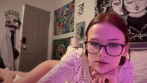 Snapshot of trixilee24 chatting on February 2025 03:50:01 AM Trixi online show from February 2025 03:50:01 AM