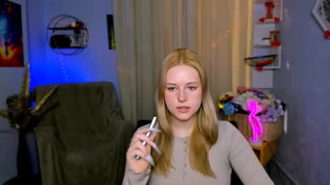 Trixy online show from March 2026 01:18:01 PM