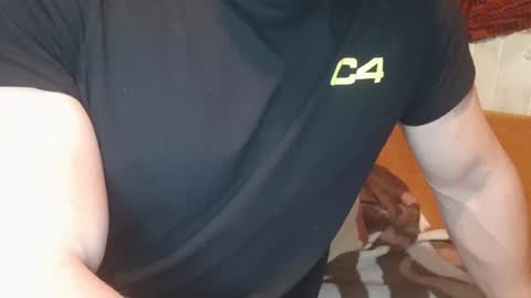 Troncq online show from January 2025 04:54:02 PM