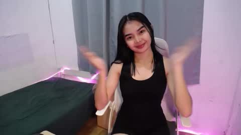 Snapshot of tropicalmuse chatting on December 2025 06:29:02 AM Ash online show from December 2025 06:29:02 AM