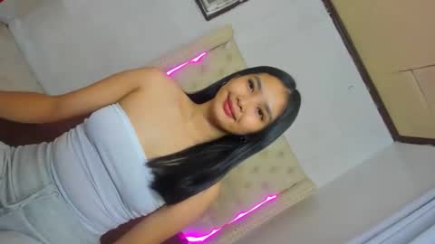 Snapshot of tropicalmuse chatting on March 2026 08:41:01 AM Ash online show from March 2026 08:41:01 AM