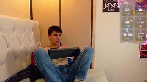 Troy online show from October 2025 09:35:02 PM
