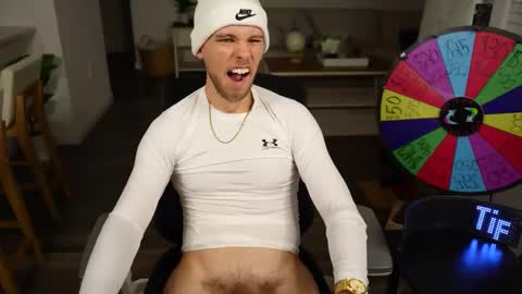 Snapshot of troy_greenxo chatting on January 2026 04:16:01 AM Troy Green online show from January 2026 04:16:01 AM