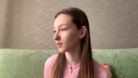 Hello Viola here   Help me to make 50 thumbs up 333 online show from March 2026 10:23:02 AM