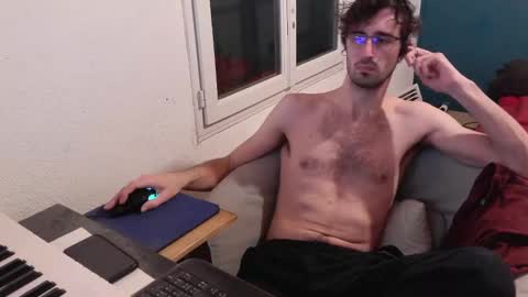 trucdeoufouf online show from January 2025 09:45:01 PM