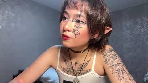 Snapshot of trulalaskin chatting on August 2026 07:35:01 PM Wik online show from August 2026 07:35:01 PM