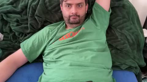 Trustmelove online show from June 2026 01:33:01 PM