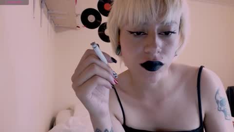 Cait online show from November 2025 03:37:02 AM