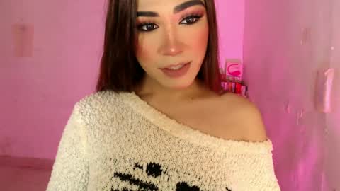 Snapshot of ts_romantika69 chatting on June 2026 08:29:02 AM The Girl Named Romantika online show from June 2026 08:29:02 AM