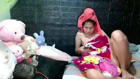 SHENA  online show from April 2026 05:27:01 PM