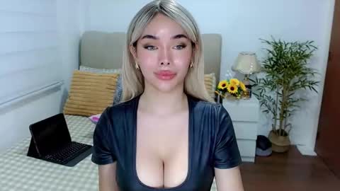 Graciella online show from October 2025 05:41:02 AM