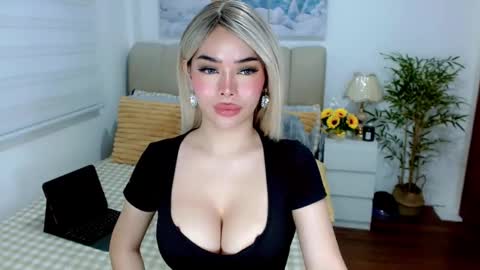 Graciella online show from November 2025 02:45:01 AM