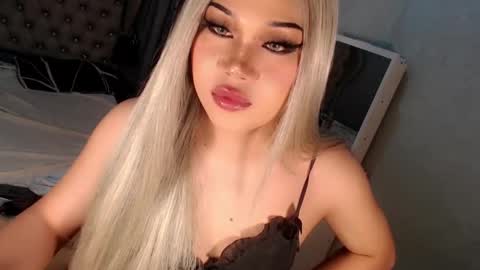 jayvie online show from November 2025 12:22:02 AM