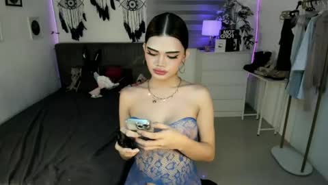 Snapshot of tstoni_talks chatting on June 2026 04:00:02 PM tstoni_talks online show from June 2026 04:00:02 PM