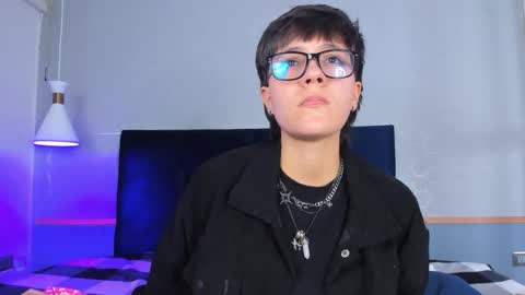 Maru online show from December 2025 04:06:02 AM