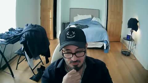 tuscan_taurus online show from October 2025 07:23:01 PM