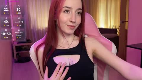 Snapshot of tutti_cutieee chatting on April 2026 09:04:01 AM Nika online show from April 2026 09:04:01 AM