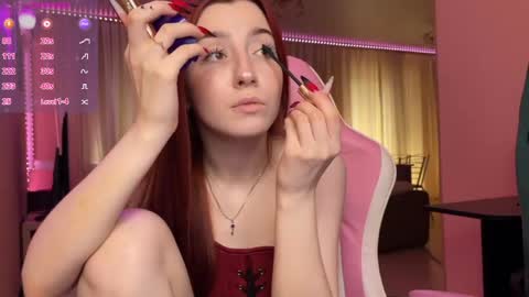 Snapshot of tutti_cutieee chatting on June 2026 09:15:02 AM Nika online show from June 2026 09:15:02 AM