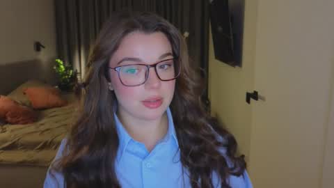 Ariana online show from November 2025 08:22:02 PM