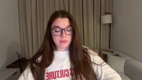 Snapshot of tutti_frutti_ chatting on March 2026 09:32:01 PM Ariana online show from March 2026 09:32:01 PM
