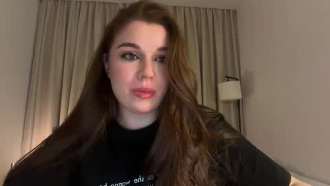 Snapshot of tutti_frutti_ chatting on March 2026 07:39:01 PM Ariana online show from March 2026 07:39:01 PM