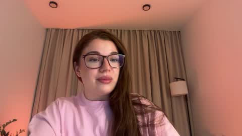 Snapshot of tutti_frutti_ chatting on April 2026 10:34:02 PM Ariana online show from April 2026 10:34:02 PM